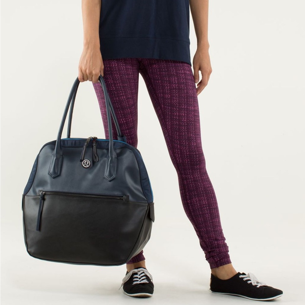 Lululemon Happy hatha bag - worn but decent condition